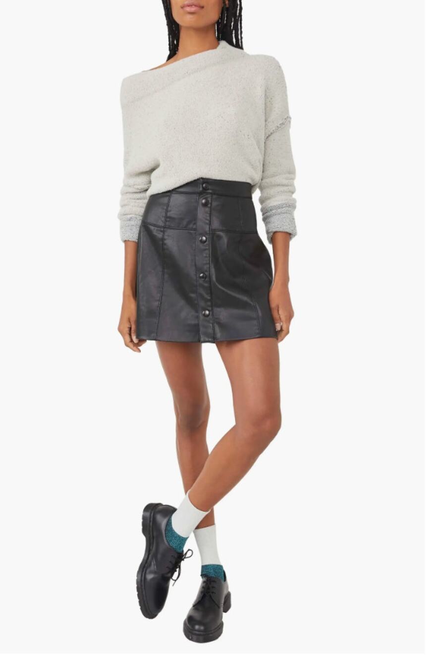 FREE PEOPLE NWT Maisie Button Front Faux Leather Mini Skirt // 0